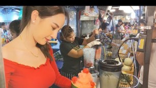 'Thai Street Food - \"Smoothie shops\" Train Night Market Ratchada Bangkok Thailand'