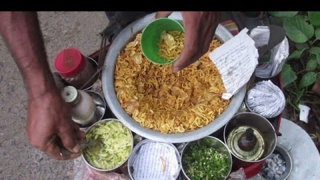 'Indian Street Food Kolkata - GHOTI GOROM SPECIAL - Bengali Street Food India'