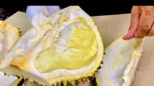 'How to cut & open Durian Fruit (Mon-Thong) Thailand Durian Season Thai Street Food | Food Good Taste'