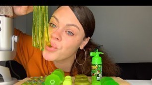 'ASMR GREEN FOOD JELLY NOODLES, EDIBLE SPOONS, TIKTOK JELLY FRUIT, MACAROONS, GUM BALLS MUKBANG'