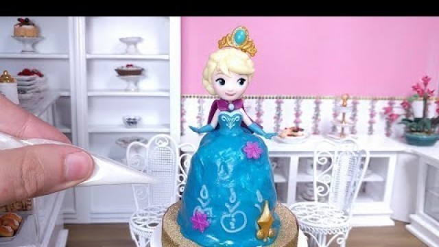 'Mini Elsa Disney Princess doll cake! Frozen ❄️ mini food asmr'