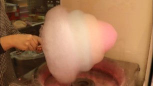 'Japanese Street Food - GIANT RAINBOW COTTON CANDY Osaka Japan'