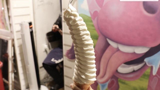 'Japanese Street Food - 40cm!! Longest SOFT ICE CREAM | Osaka Japan'