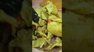 'Ethiopian Food | Cabbage Potato Carrots Quick Recipe | Atakilt Wat | የጥቅል ጎመን አሰራር #short #shorts'