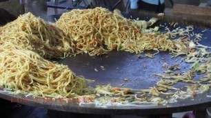 'Egg Chowmein-Indian Street Food Kolkata-(Noodles)- Bengali Street Food-Street Food India'