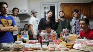 'Epic Meal Time from Portugal with love \"Quilho`s Supreme Nuggets\"'