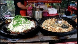 'Malaysian Street Food || Kuey Teow Goreng'