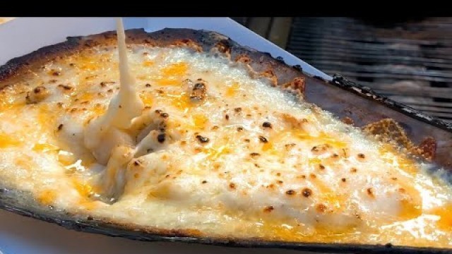 'cheese butter baked scollops/Korean Street Food / Myeongdong Korea'