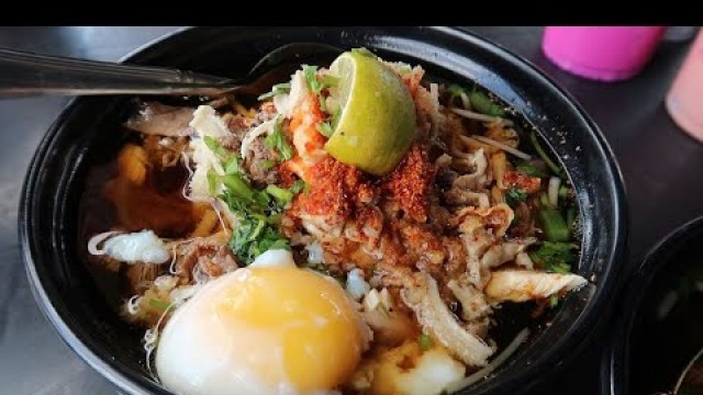 'MI CELUP | Maggi Noodle Soup | Malaysian Street Food'