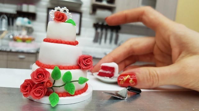 'Mini, real WEDDING CAKE 