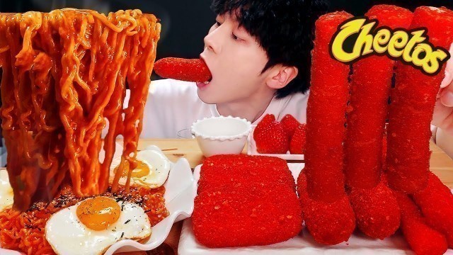 'ASMR MUKBANG | 치즈 불닭볶음면 & 치토스 대왕 통 가래떡 튀김 핫도그 딸기 먹방 & 레시피 FIRE NOODLES AND Tteokbokki EATING'