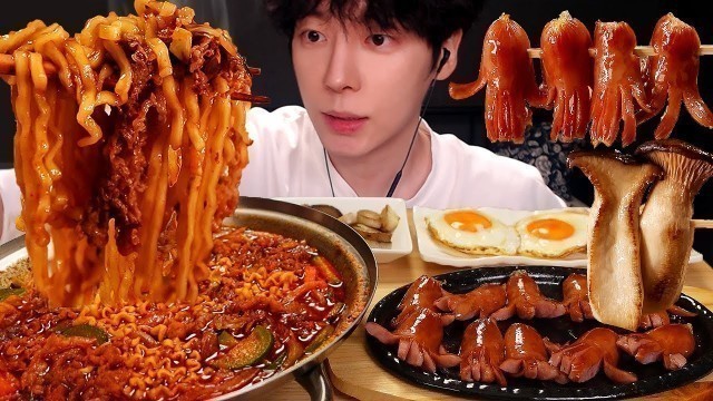 'ASMR MUKBANG | 직접 만든 차돌 진짬뽕 문어 소세지 버섯 구이 간장계란밥 먹방 & 레시피 FIRE NOODLES CHICKEN EATING'