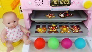 'Baby doll and play doh food cookie maker toys Kitchen play 똘똘이 쿠키 오븐 메이커 플레이도우 만들기 장난감놀이 - 토이몽'