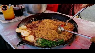 'Malaysian Street Food Mee Goreng Pasar Malam Pokok Assam, Taiping | ASMR'