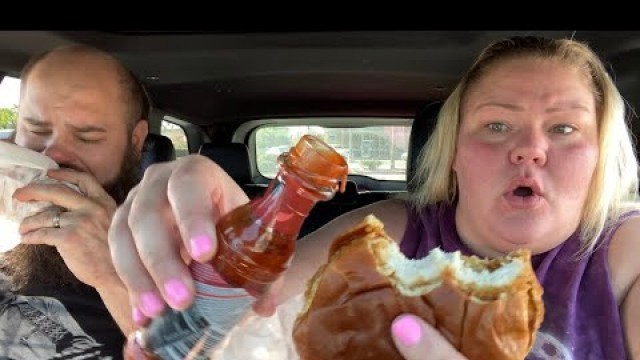 'Popeyes Chicken Sandwitch + Hot Sauce Review (Darryl got into a fight)'