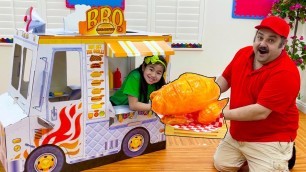 'Jannie Pretend Play Cooking Giant Chicken With BBQ Food Truck Playset Toys'