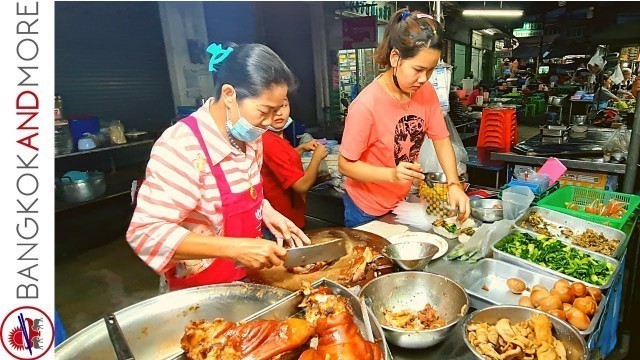 'Original Thai Street Food NIGHT MARKET | Chanthaburi THAILAND'