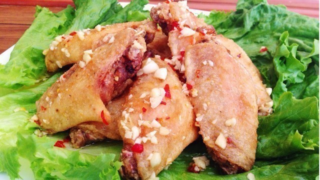 'Fried Chicken Wings with Fish Sauce - Canh Ga Chien Nuoc Mam'