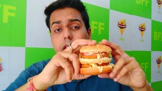 'VEG KEEMA BURGER | JAWBREAKER | BUDGET FOOD FOREVER || BEST INDIAN STREET BURGER {MY FOOD EXP EP 43}'