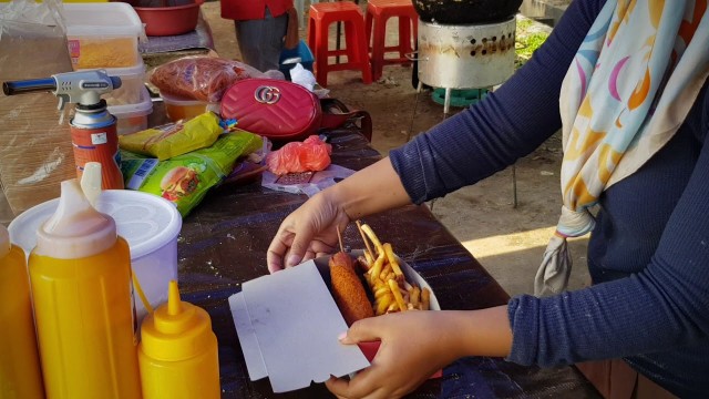 'Korean Street Cheese Corn Dog - Malaysian Street Food'