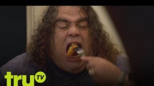 'South Beach Tow - Food Critic Refuses To Play Nice'