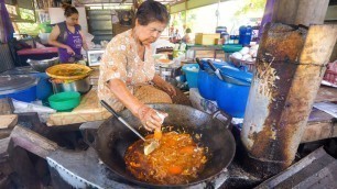 '85 Years-Old - PAD THAI LEGEND! (No Shrimp, No Tofu)'