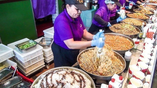 'Thai Street Food. Most Massive Dose of Thai Noodles Ever Seen'