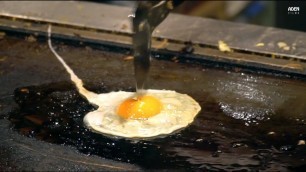 'Busy Okonomiyaki in Osaka - Food in Japan'