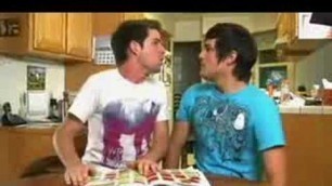 'Reversed: Smosh - Food Battle 2008'