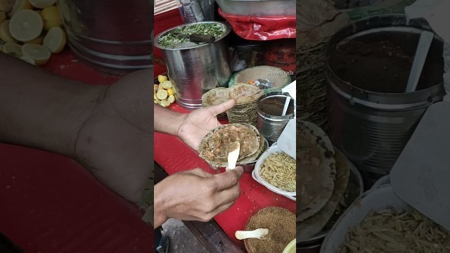 'Badnaam Chola - Suhaal | Street Food of Lucknow | Showfoodz #lucknowfood #streetfood #Food #shorts'