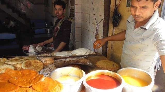 'Sheermal Roti Making Street Food of Lucknow India'