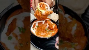 'Butter Chicken Momos with Rumali Roti || Unique Momos || lucknow Street Food || #shorts'