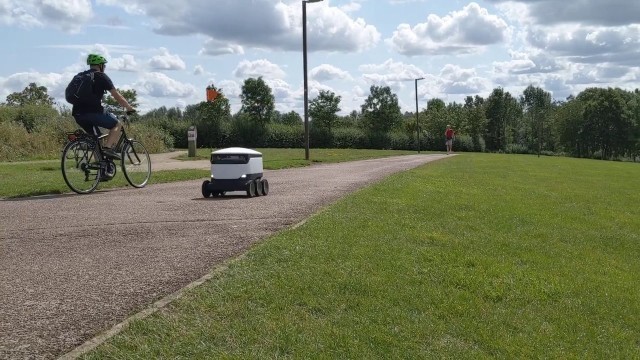 'Starship Robot Delivery of a Picnic Lunch'