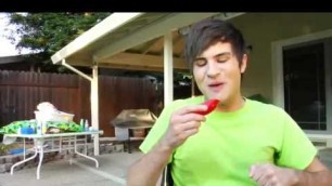 '[Viet Sub] Smosh-Food Battle 2010'