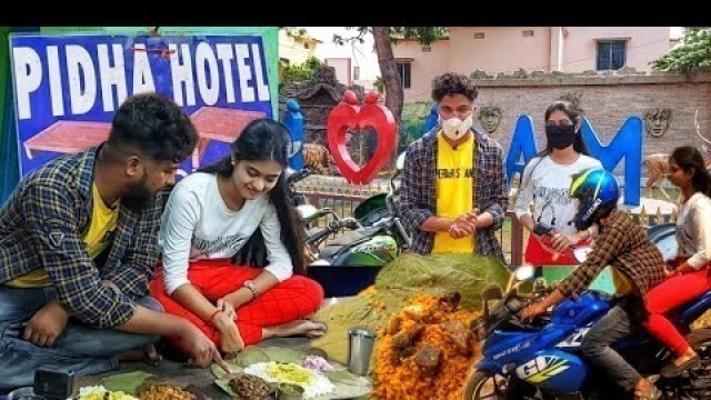 'Tasted 4 decade old Pidha Hotel Mutton | Homely food served with Iove in wooden plank on leaf plate'