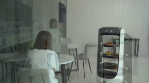 'Deligo food delivery robot'