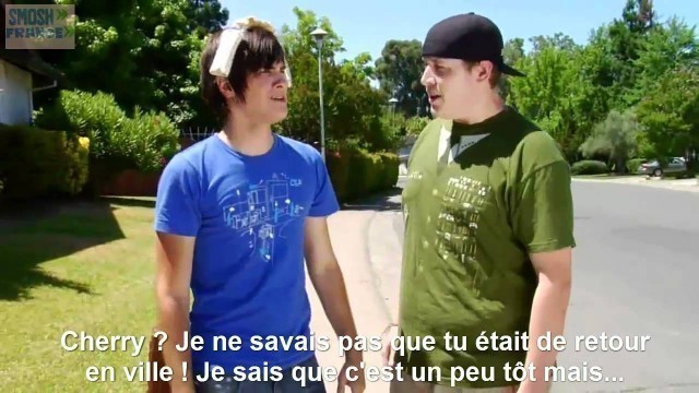 'FOOD BATTLE 2009 -Smosh- Sous-titré Français'