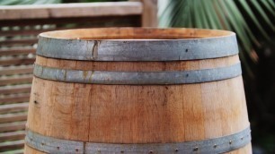 'How to make a wine barrel smoker (Part 1/2)'