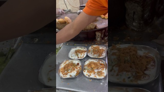 'Desi ghee ki Aloo Tikki | Lucknow ka street food #shorts #lucknow #foodie'