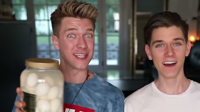 'Collins Key! Gummy Food vs  Real Food Challenge! EATING GIANT GUMMY SNAKE Gross Worm Real Food Candy'