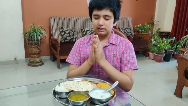 'Meal Time Prayer in Hindi, हिंदी में भोजन से पहले की जाने वाली प्रार्थना'