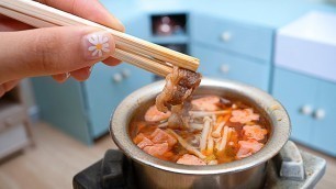 'Cooking Chinese Hot Pot In Tiny Kitchen | ASMR Satisfying Mini Food'