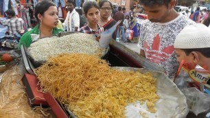 'Lucknow Bhelpuri @ 10 rs Plate -  Street Food Loves You'