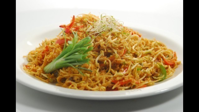 'Singapore Noodle Rice | Cooksmart | Sanjeev Kapoor Khazana'