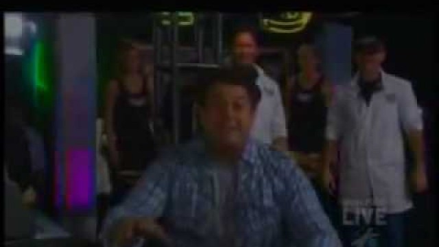 'Burger-N-Beer-Joint-South-Beach-Miami-FL-2010-Man-Vs-Food-Episode-Filming.flv'