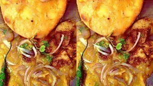 '#Shorts Spicy Kachori Damaloo With Masala Chilly In Lucknow | India Street Food In Only Rs 15/-'