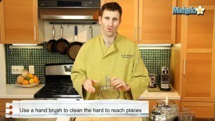 'How to Clean a Food Processor'