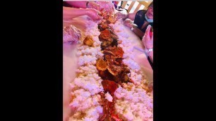 'SEA FOODS BOODLE FIGHT AT DAMPA RES2. AL-KHOUT MALL FAHAHEEL WITH FRIENDS'