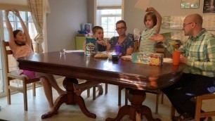 'Family Food Fight - Episode 3: Creative Crackers'