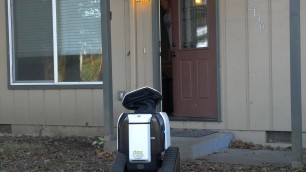 'Dax Delivery Robot Does Disco'